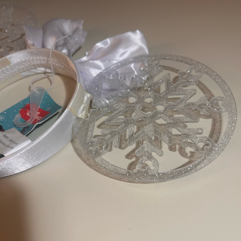 Disney Snowflake Ears - Picture 3 of 9